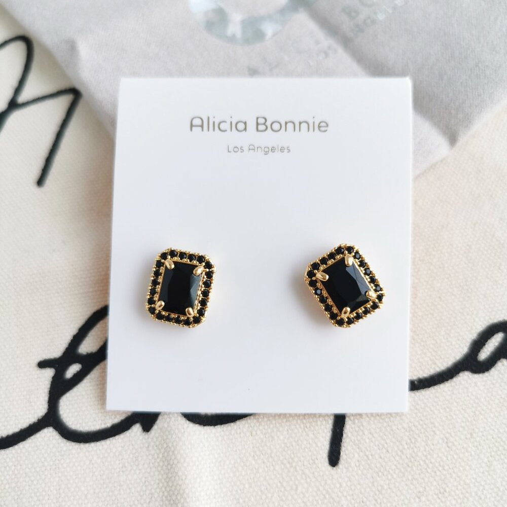 Alicia Bonnie Stud Earrings - Aurora - Black Crystal Gold